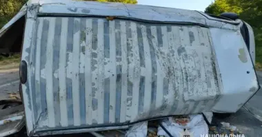 На Тернопільщині водій Fiat не впорався з керуванням і перекинувся