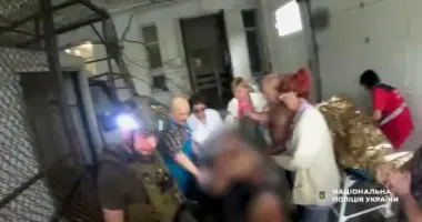 Атаки на Костянтинівку: постраждала літня жінка, її син загинув