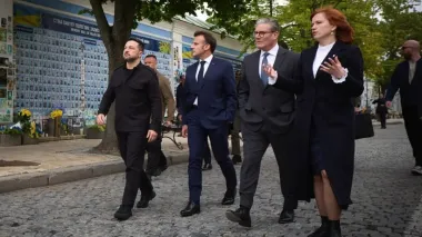 Starmer and Macron disagree on strategy on ending war in Ukraine
