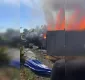 Запутался в проводах: в РФ учебный самолет упал на жилой дом