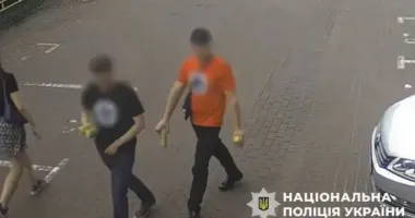 В Киеве задержали иностранцев за демонстрацию нацистской символики