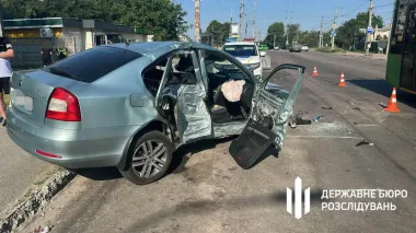Пограничник на авто врезался в бетонную опору: погибла несовершеннолетняя пассажирка