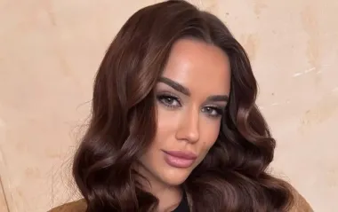 Переможниця "Холостяка" після розриву з нареченим закрутила новий роман і показалась з коханим
