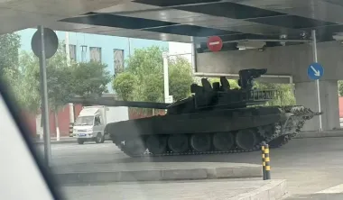 Т-72 с китайской "головой": как переделывают старые советские танки на экспорт (фото)