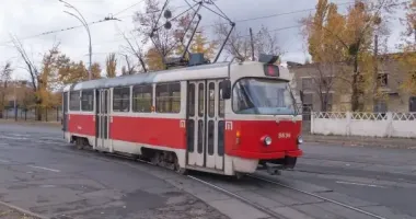 У Києві посадовці привласнили державні кошти під час реконструкції трамвайної лінії в Деснянському районі