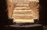 В Єгипті знайшли гробницю з прикрашеним двометровим саркофагом