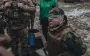Десантники взяли в плен офицера российской армии и показали видео