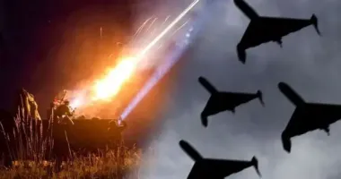 На Хмельнитчине в результате ночных российских обстрелов поврежден частный дом
