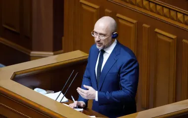 В очікуванні відставки уряду до Ради внесли альтернативний проєкт змін до бюджету