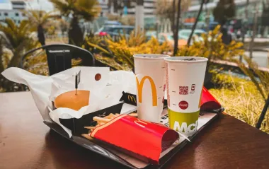 McDonald's в Украине больше не дает трубочки к напиткам: что изменилось