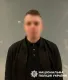 У Києві чоловік жорстоко побив дівчину в під’їзді та відібрав телефон: деталі справи