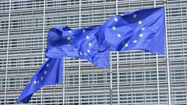 Записывала слова Зеленского: Еврокомиссия уволила переводчицу, которая нарушила правила 