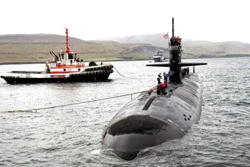 Американская атомная подлодка впервые пришвартовалась в Исландии: сигнал России