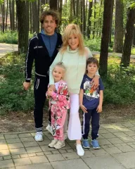 Максим Галкін показав сина від Пугачової вісім років тому і зараз та здивував, як він змінився