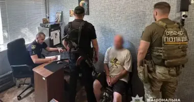 В Днепропетровской области мужчина убил соседа ударом ножа на лестнице многоэтажки