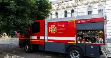 Російська атака на Харків: уже 9 постраждалих, зруйновано поліклініку та пологовий