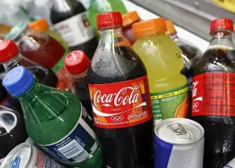 Випив “Колу” — заплати державі: в Україні хочуть ввести податок на газовані напої
