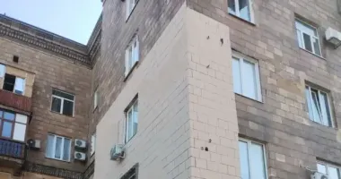 Комунальники зіпсували фасад історичної будівлі в Запоріжжі