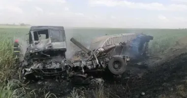 На Кіровоградщині внаслідок ДТП спалахнула вантажівка: чоловік згорів живцем