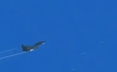 Ukrainian MiG-29 drops four high-precision GBU-39 bombs on occupiers’ positions. VIDEO