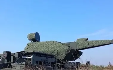 Ukrainian crew of German Skynex air defence system destroys Russian strike drones. VIDEO