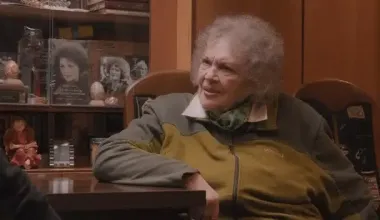 95-річна Ліна Костенко висловилася про терор українців і чим займається під час війни