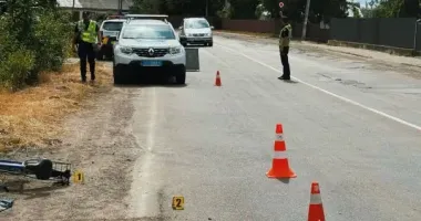 На Прикарпатті водій збив 87-річного велосипедиста