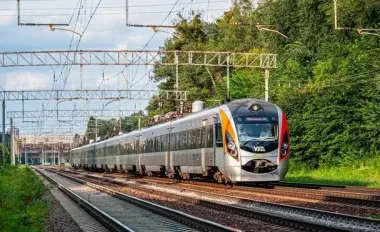 Из-за непогоды на Харьковщине задерживаются поезда: список
