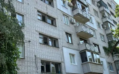 Поврежденные школа и многоэтажки: появились первые фото последствий атаки на Самар