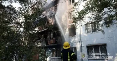 У Запоріжжі спалахнула багатоповерхівка: постраждали 10 людей, серед них — діти