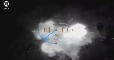 Прикордонники спалили дронами техніку та укриття окупантів на Харківщині