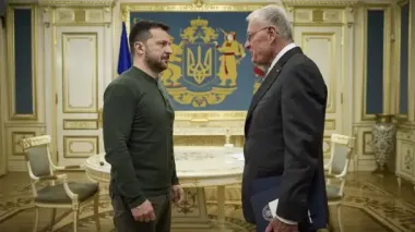 Зеленський пообіцяв Келлогу "повну інформацію" й чекає підтримки в тиску на РФ