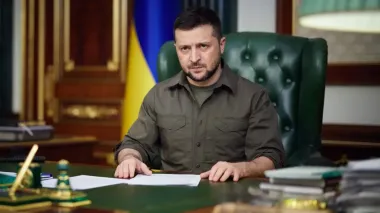 Зеленский предлагает продлить военное положение и мобилизацию