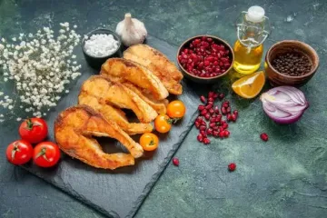 Як посмажити рибу без борошна й отримати хрустку золотаву скоринку