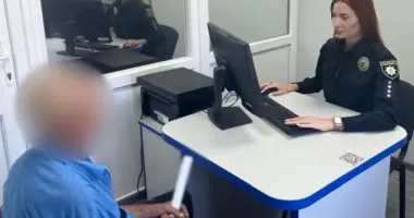 Ножем у живіт за старі образи: на Одещині під час сварки чоловік поранив односельця