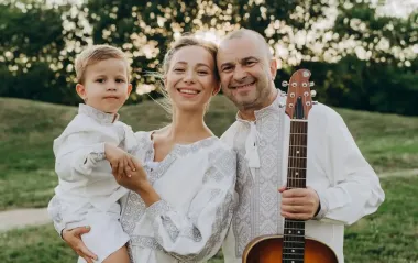 Жена Виктора Павлика умилила фото с отдыха с 4-летним сыном