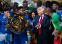"Челси" получит копию: Трамп решил оставить себе оригинальный трофей КЧМ (видео)