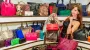 Женщина нашла на распродаже винтажную сумку: ее реальная стоимость удивила (видео)