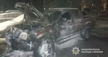 У Самарі судитимуть чоловіків, які підпалили авто військового Mitsubishi L200 за 1 тис дол