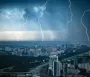Дождевая сосиска: ливень библейских масштабов затопил Москву, — СМИ