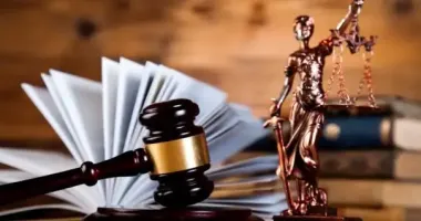 У Дніпрі судитимуть адвоката, який за 12 000 доларів обіцяв допомогти уникнути мобілізації