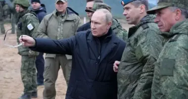 Путін може зупинити наступ своєї армії після захоплення чотирьох областей України, - Reuters