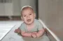 Плакал 10 часов: мать нашла необычный способ успокоить ребенка, у которого режутся зубы