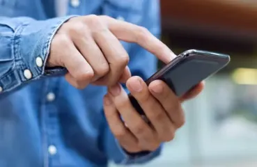 Гроші на телефон без поповнення: lifecell роздає до 800 грн, але це не подарунок