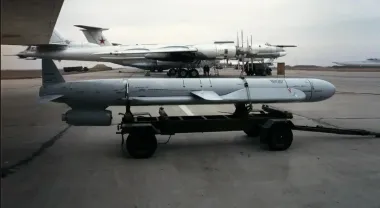 Ракетный удар по Черновцам: что известно о крылатой Х-101 с кассетной боевой частью (фото)