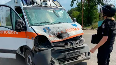 Россияне ударили дроном по "скорой" на Харьковщине: пострадали медики