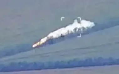 Missile from Russian Buk air defence system "jumps" through forest after being hit by Ukrainian drone. VIDEO