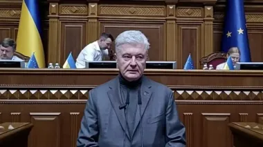 Poroshenko slams budget changes before government change, UAH 8 bln transfer to Reserve Fund