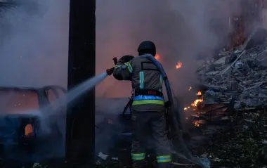 Що робити, якщо під час обстрілу почалася пожежа: поради, які можуть врятувати життя