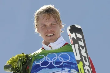 Опасная погода: олимпийский чемпион погиб от удара молнии